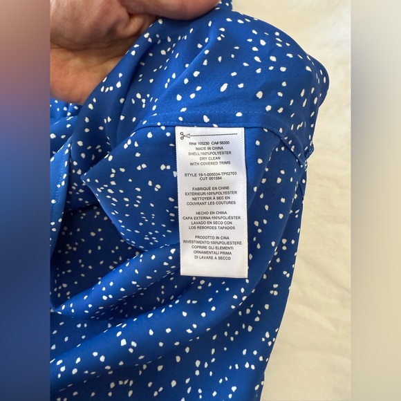 Equipment | Women’s Small | Blue Cheyenne Dot Print Sleeveless Blouse Tunic EUC - Picture 6 of 6